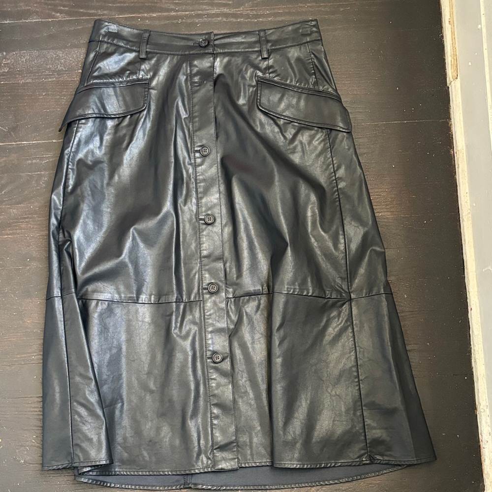 Banana Republic Black faux Leather Button-Down Skirt